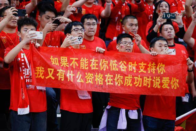 阿森纳14岁少年引多家俱乐部关注 成年模版厄德高